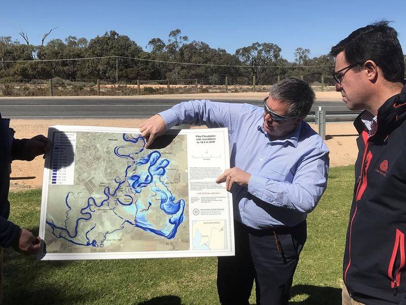 PLAN: Water Minister David Littleproud (R) wants the states to stick with the Murray-Darling Basin Plan
